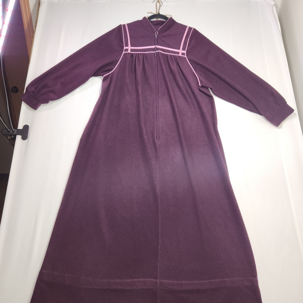💜Purple Women's Robe Half Zip Snuggly Warm - See Pictures For Measurements - Picture 5 of 9